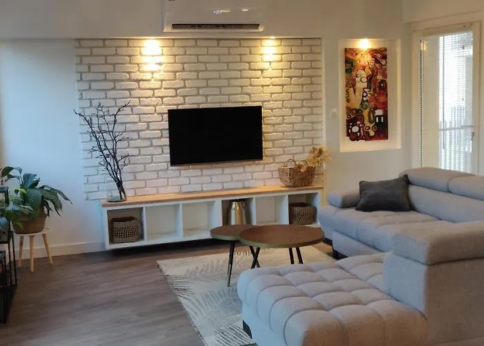 Tres Bel Central, Au Calme Avec Balneo