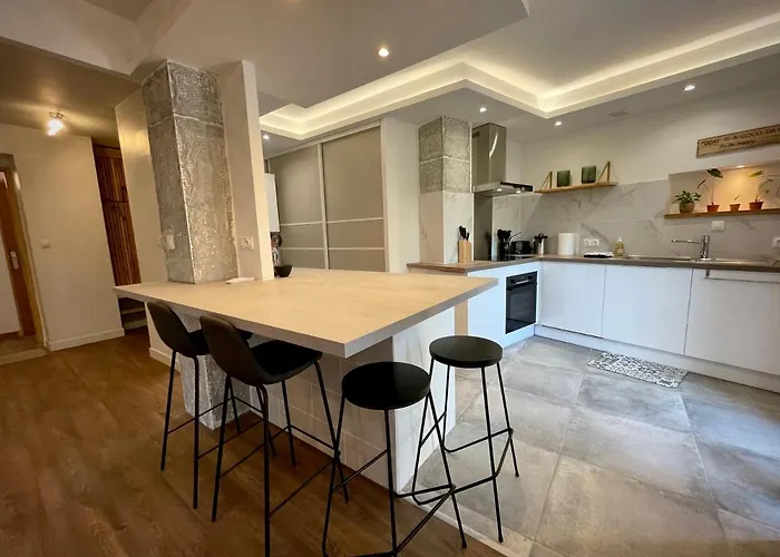 Apartment Tres Bel Central, Au Calme Avec Balneo Perpignan