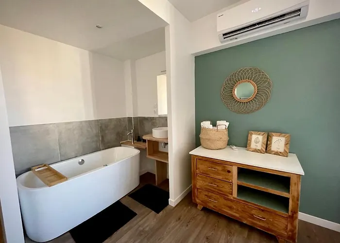 Tres Bel Central, Au Calme Avec Balneo Apartment Perpignan